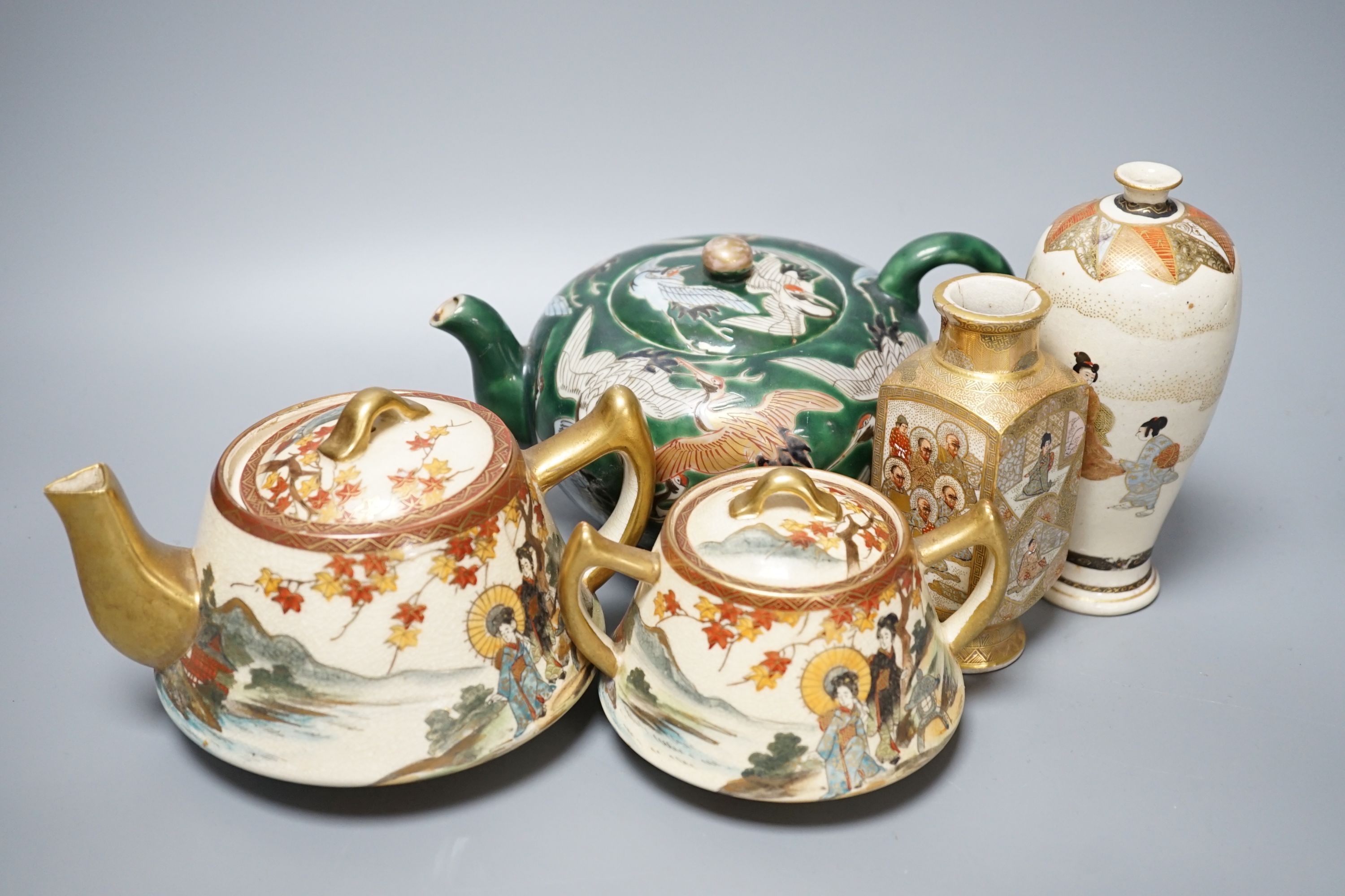 Japanese Satsuma and Fukagawa wares, Meiji period, teapot 10cm high